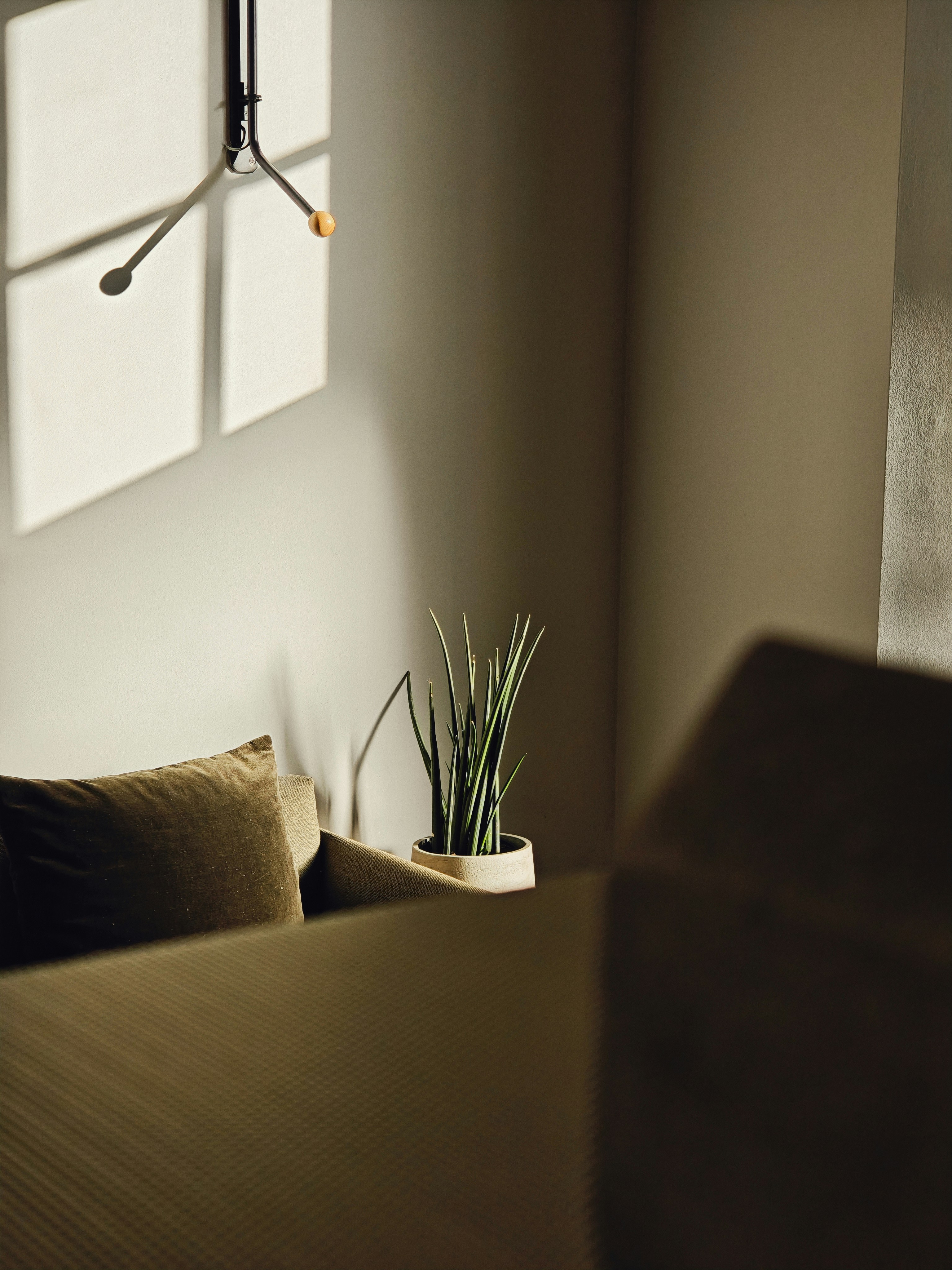 Espace de consultation calme et lumineux dans un cabinet de psychologue à Angers